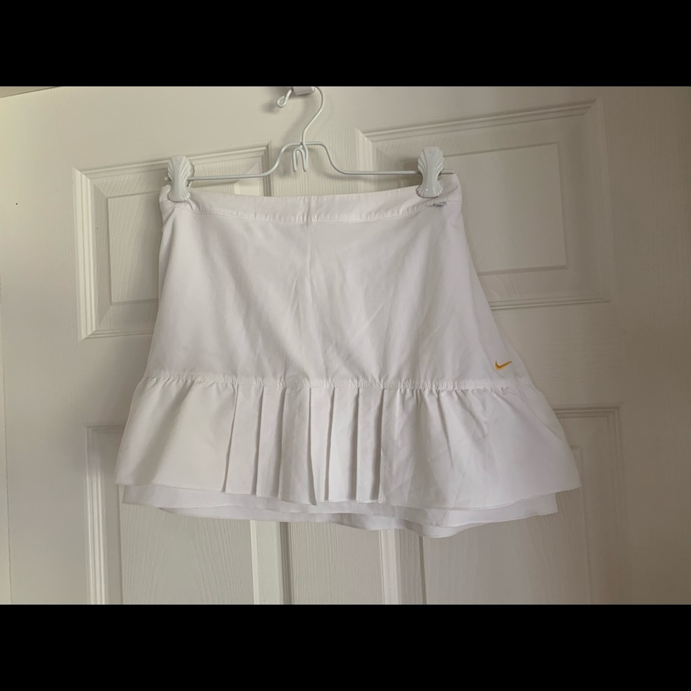 Nike tennis skort